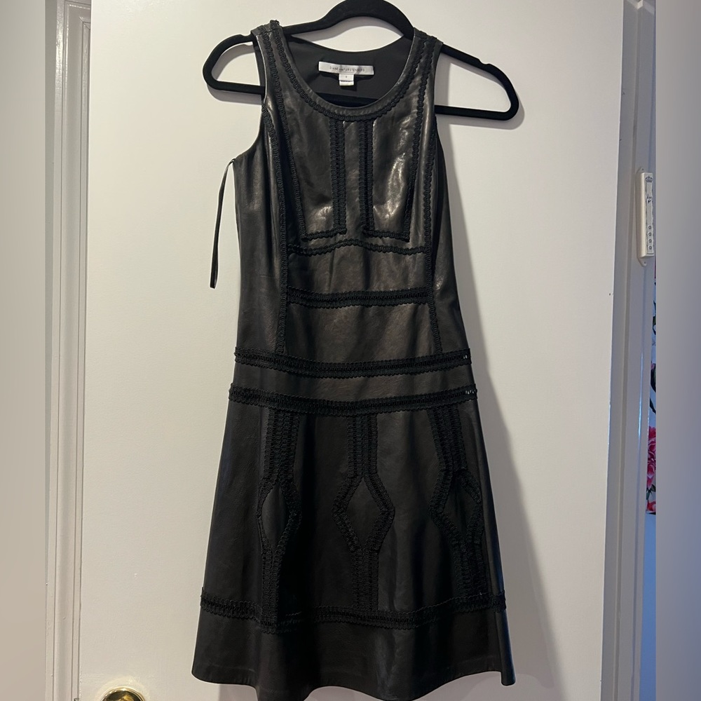 Diane Von furstenberg- DVF